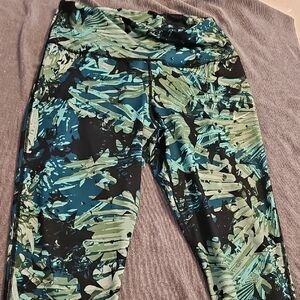 Nike Dri-FIT Teal and Black Patterned Leggings